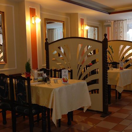 Hotel La-Musica Piaseczno  Dış mekan fotoğraf