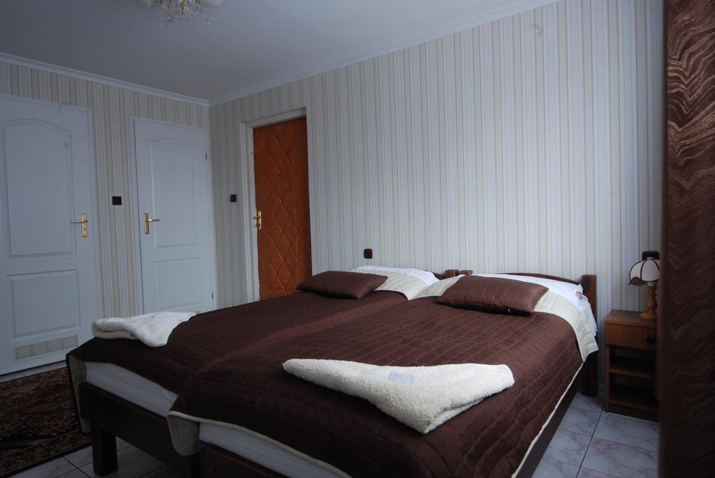 Hotel La-Musica Piaseczno  Dış mekan fotoğraf