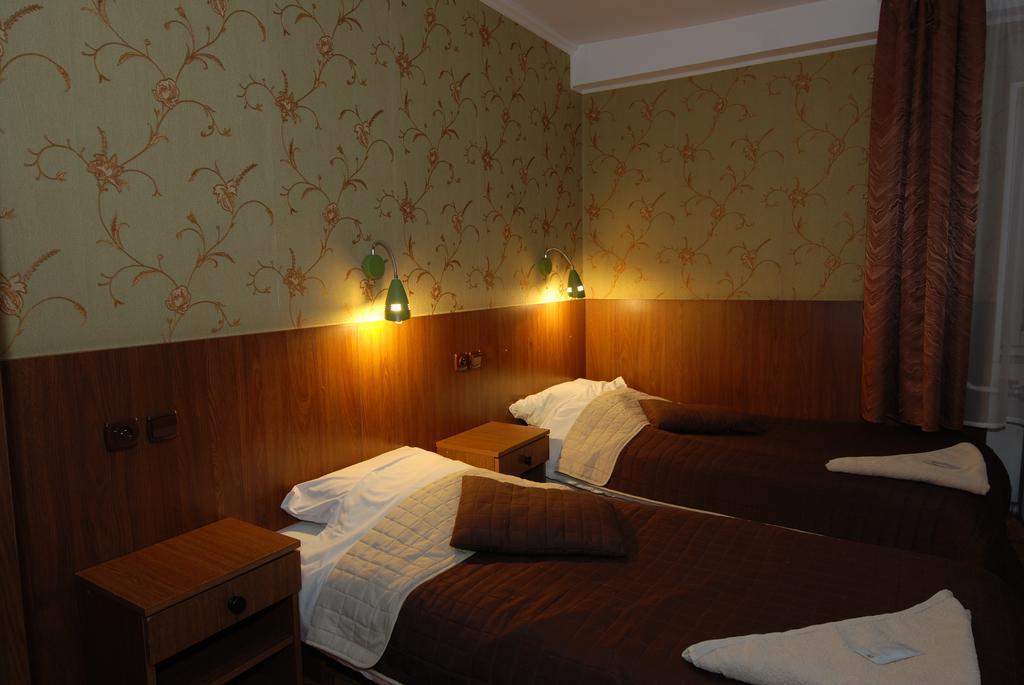 Hotel La-Musica Piaseczno  Dış mekan fotoğraf