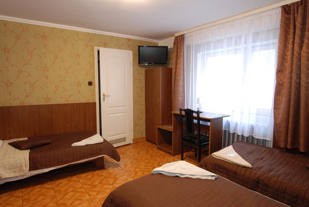 Hotel La-Musica Piaseczno  Dış mekan fotoğraf